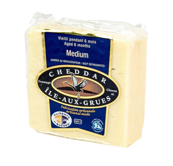 Isle-aux-Grues Medium 6mo Cheddar 275g