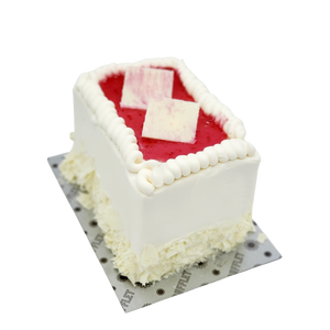 Strawberry Vanilla Cakelet